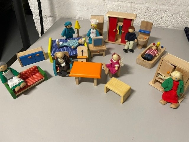 poppenhuis poppetjes, Ophalen of Verzenden, Zo goed als nieuw, Poppenhuis