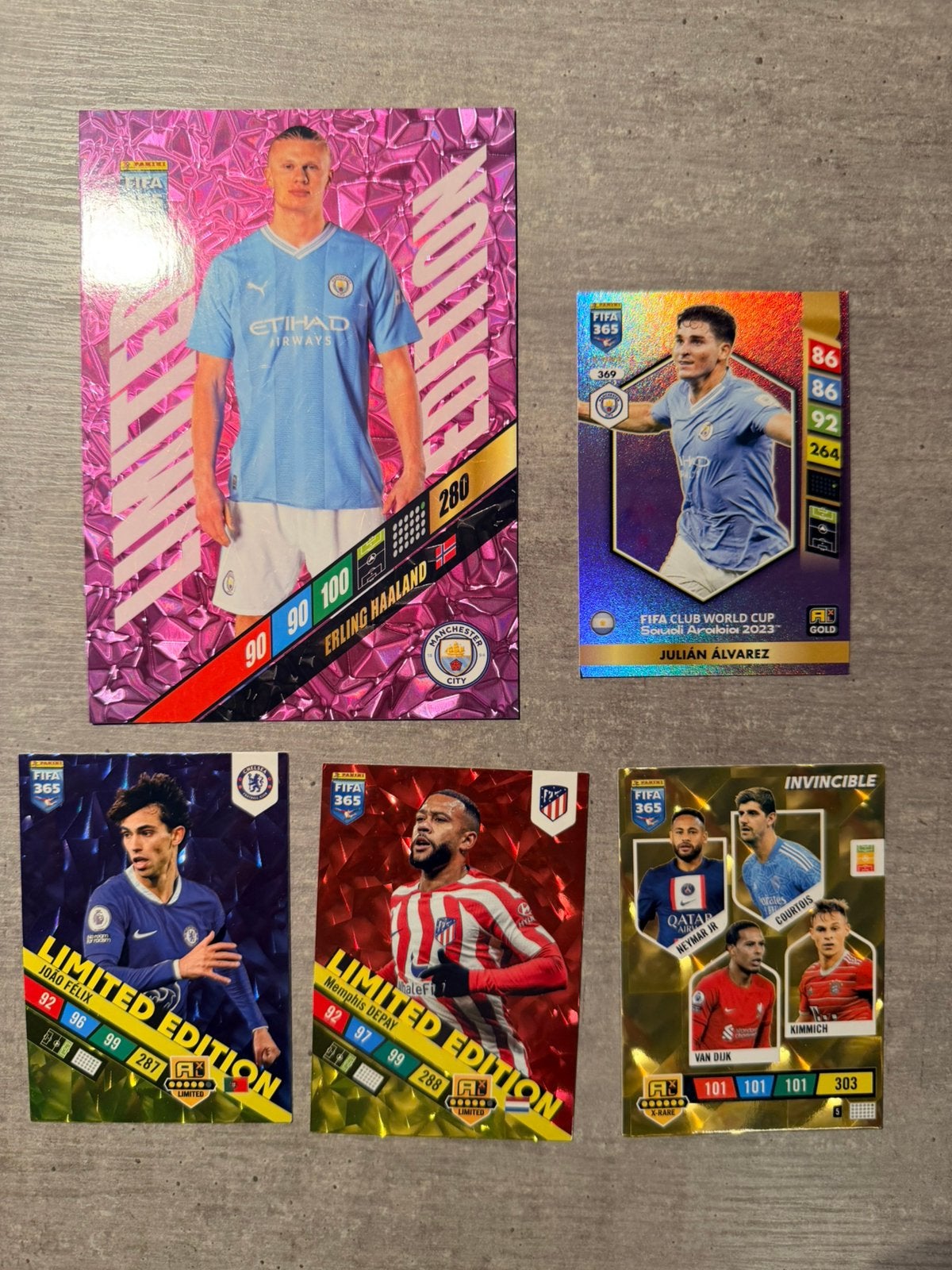 Panini adrenalyn kaarten, Hobby en Vrije tijd, Stickers en Plaatjes, Ophalen of Verzenden, Zo goed als nieuw, Meerdere plaatjes