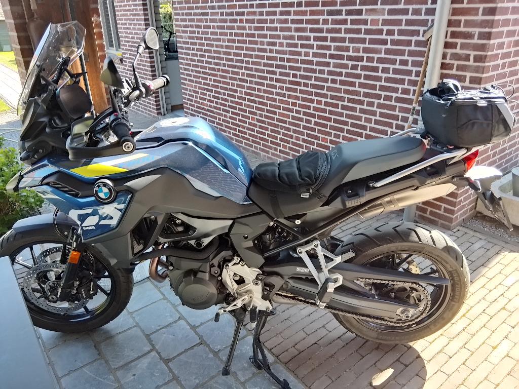 bmw motoren, 2 cilinders, Nieuw, Motorrijbewijs A, Handvatverwarming