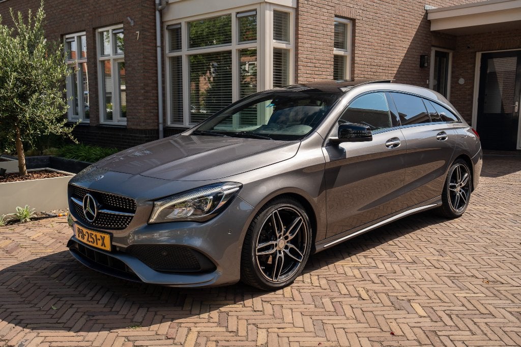 Mercedes CLA 200 shooting brake amg line, Auto's, Mercedes-Benz, CLA, 730 kg, Zwart, Stationwagon