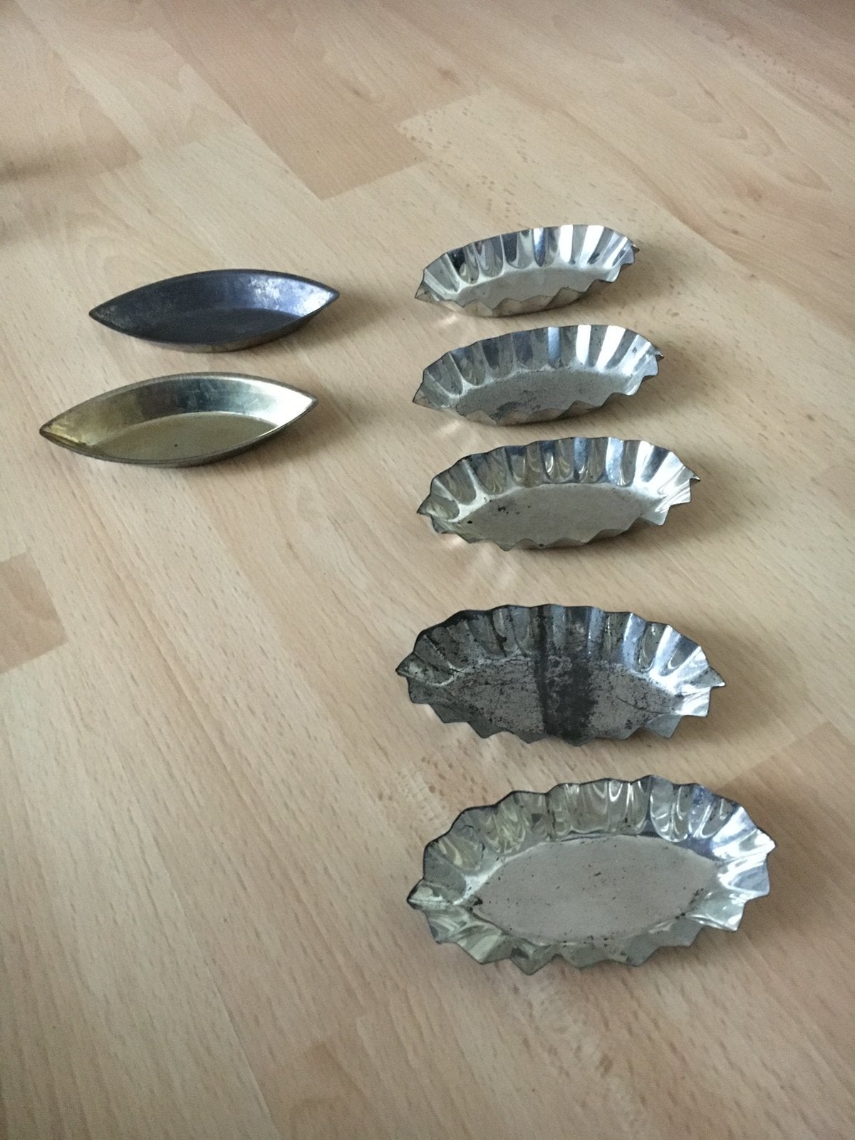 retro bakvormpjes zanddeegvormen taartvormjes metaal ovaal 7, Ophalen of Verzenden, Gebruikt, Metaal