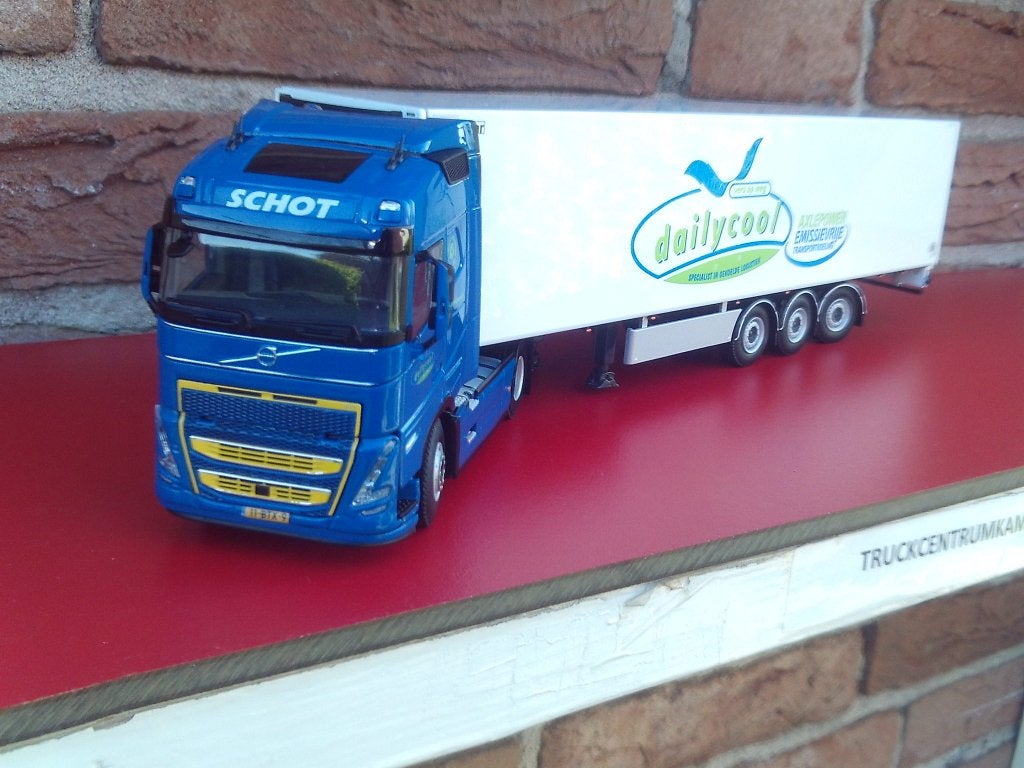 WSI  Volvo  FH5  Globetrotter  van  Dalycool.