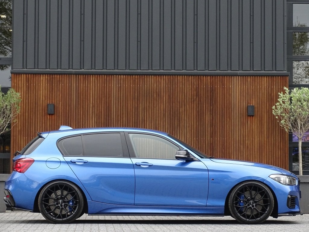 BMW 1-serie M140i 560PK / Brembo / Zaero Edit / Stage 2 / Bi, Auto's, BMW, Stof, Euro 6, Blauw, 14 km/l