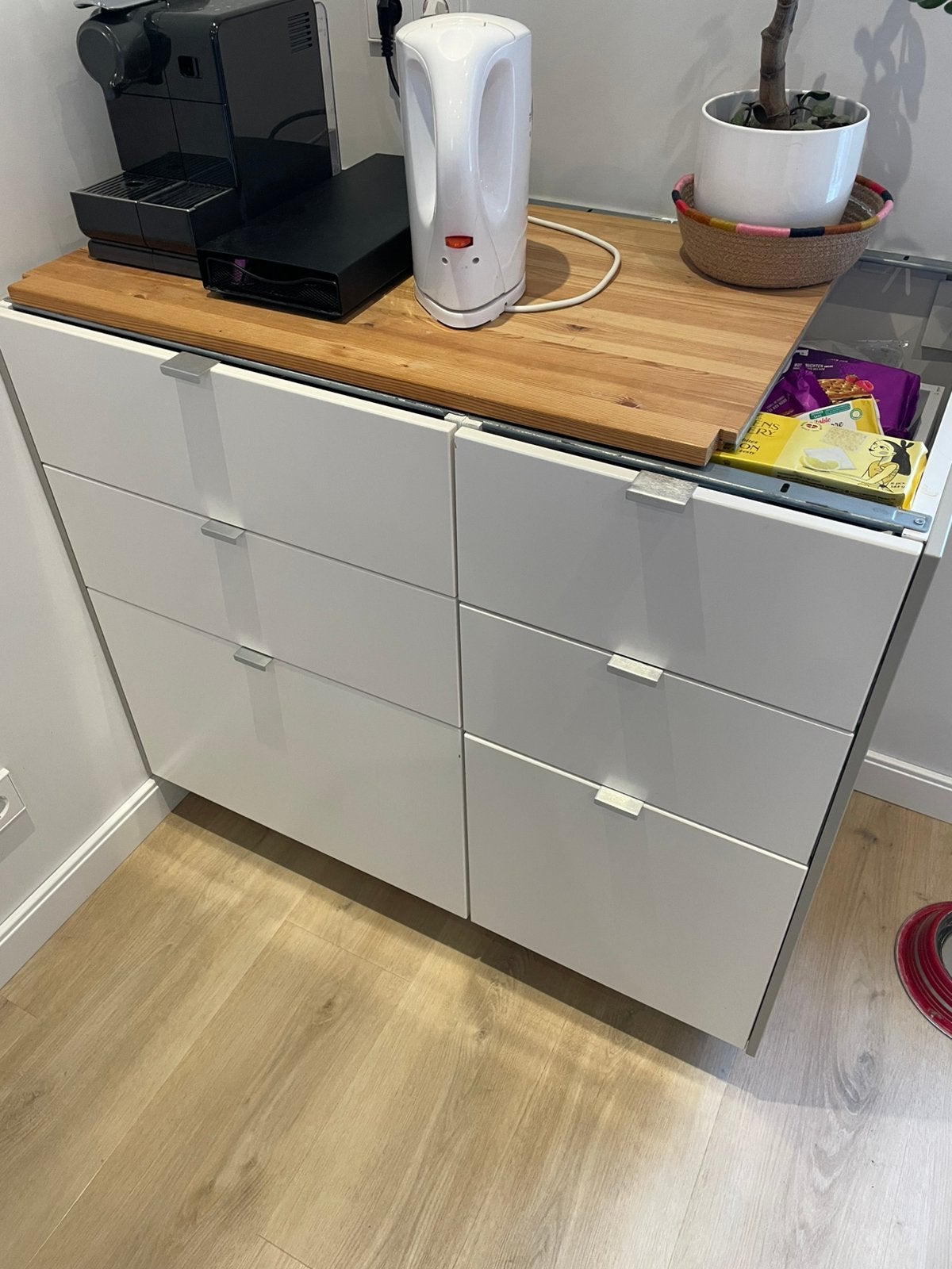 IKEA Veddinge ladefronten + handvatten (paar gebruikssporen), Huis en Inrichting, Keuken | Keukenelementen, Wit, Zo goed als nieuw