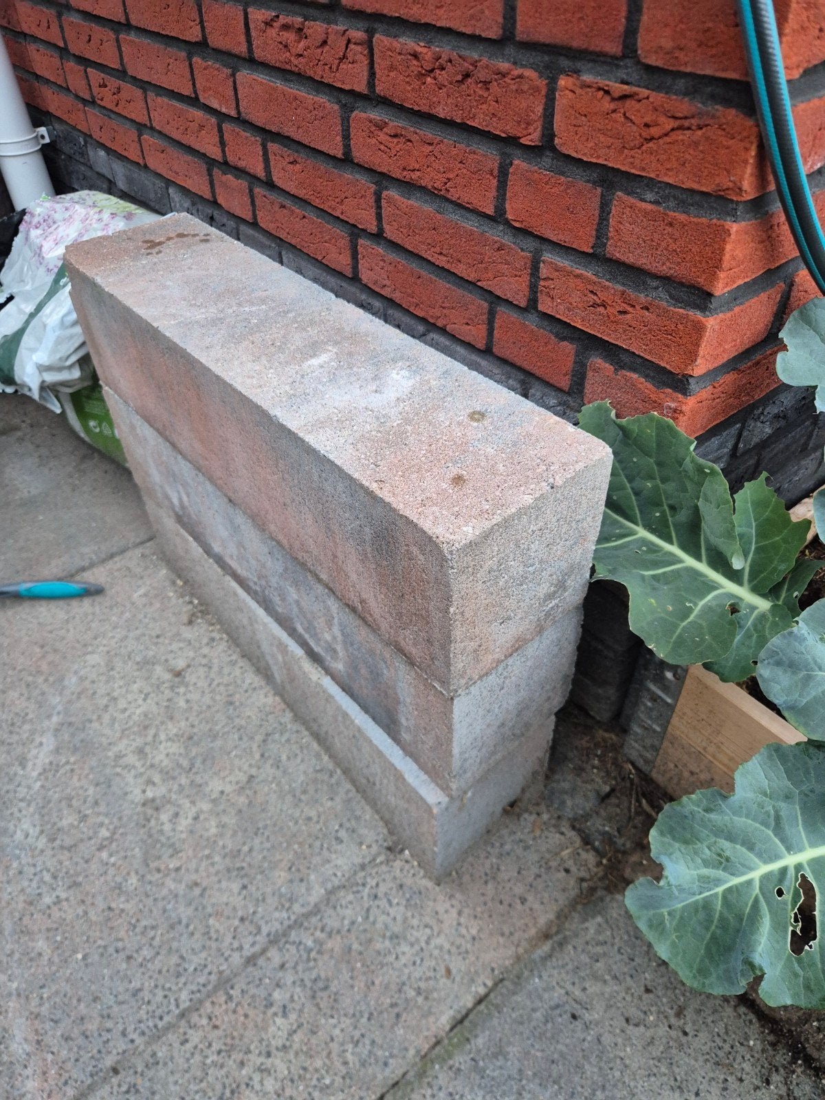3 Stapelblokken 60x15x15 cm - Gebruikt, Doe-het-zelf en Verbouw, Metselstenen, Ophalen, Gebruikt, Beton