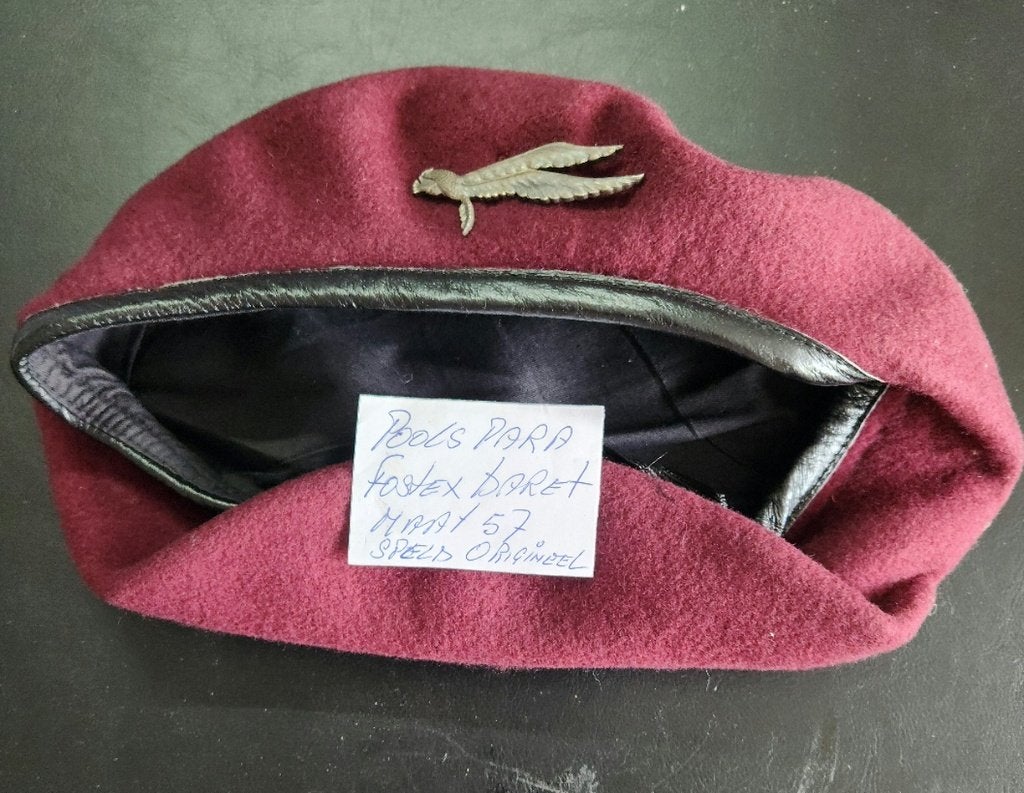Baret 20  Pools para Fostex baret 57, Ophalen of Verzenden, Landmacht, Nederland, Helm of Baret