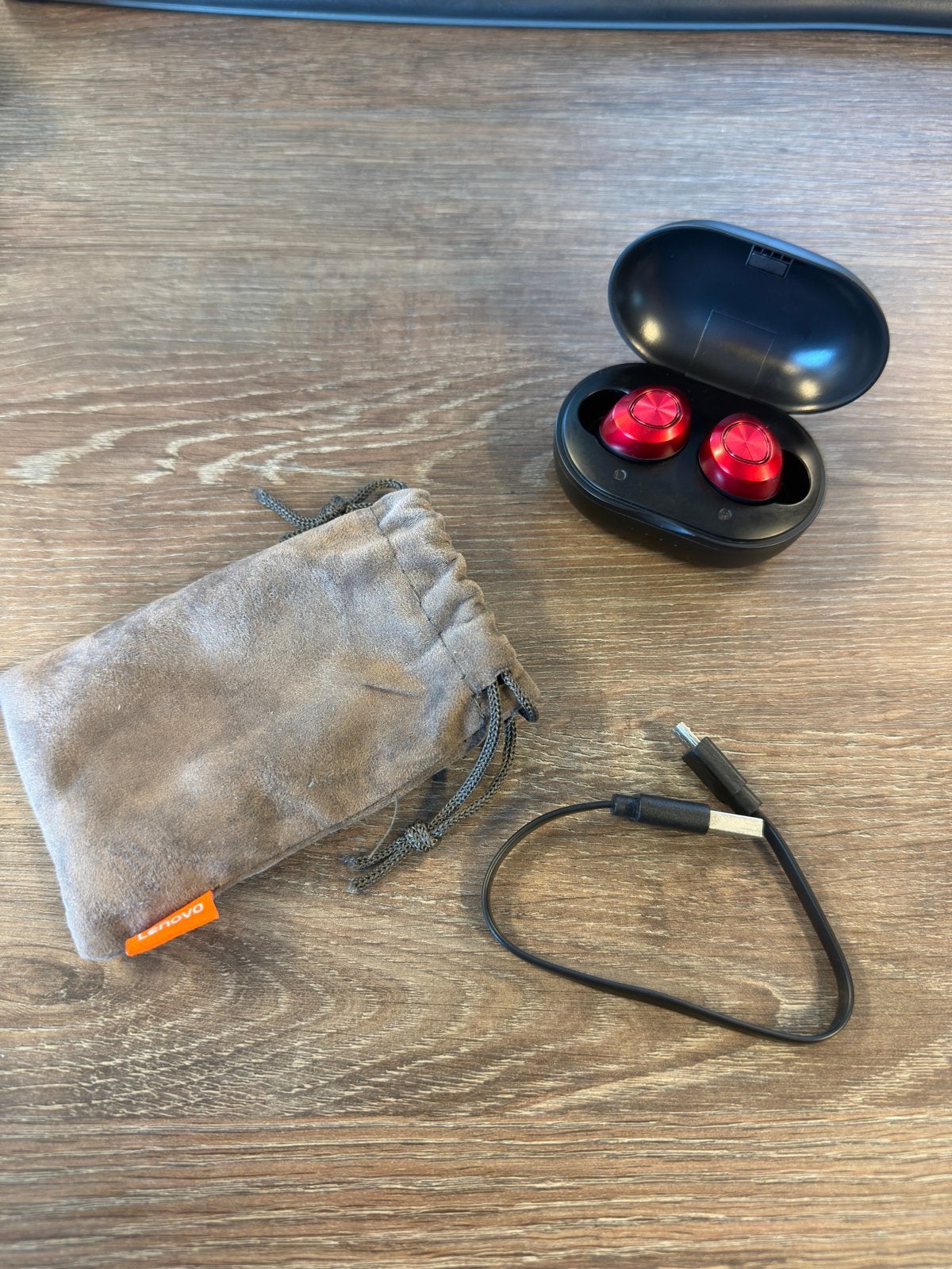Lenovo HT10 draadloze earbuds, In-ear, Zo goed als nieuw, Draadloos, Rood