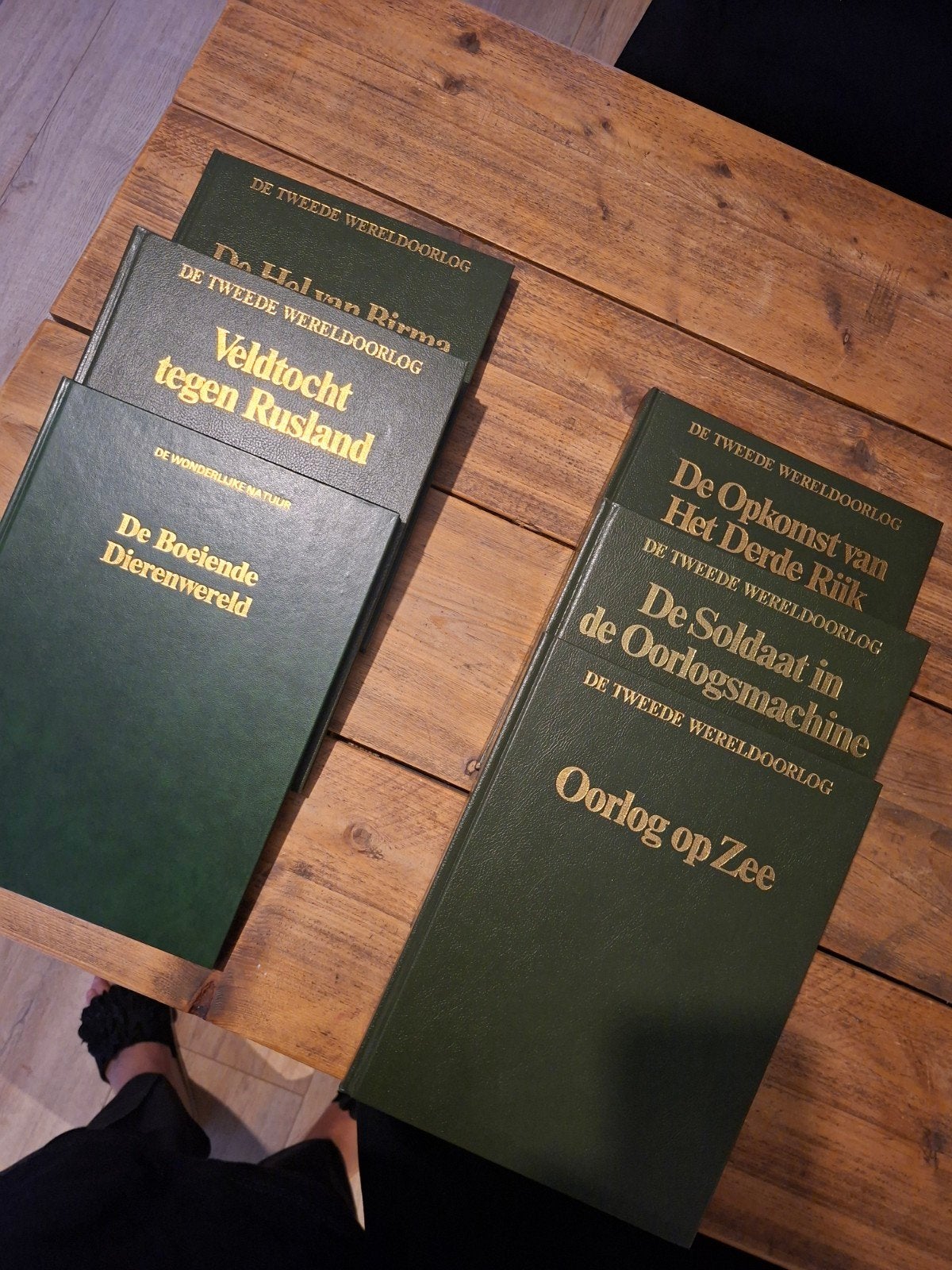 Oorlogs boeken, Ophalen