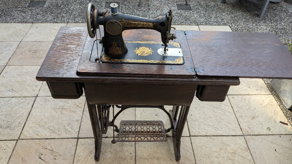 singer antieke trapnaaimachine, Antiek en Kunst, Antiek | Naaimachines, Ophalen