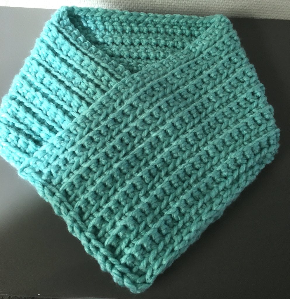 Warme mintgroene colsjaal. NIEUW., Kleding | Dames, Ophalen of Verzenden, Nieuw, Sjaal
