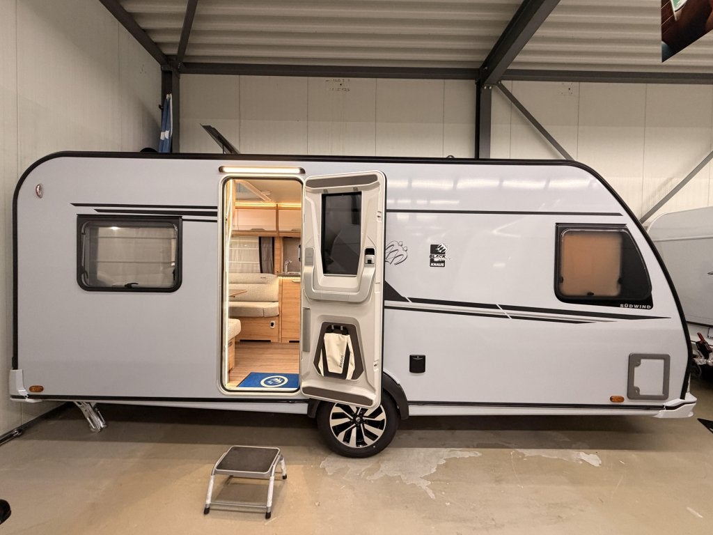 Knaus Sudwind Black Selection 500 FU +vloerverwarming+EvoPor, Caravans en Kamperen, Schokbreker, Rondzit, Bedrijf, Overige typen