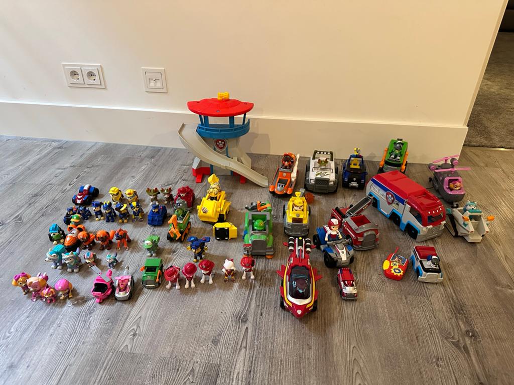 Grote Paw Patrol collectie met uitkijktoren en voertuigen, Ophalen, Gebruikt, Jongen of Meisje