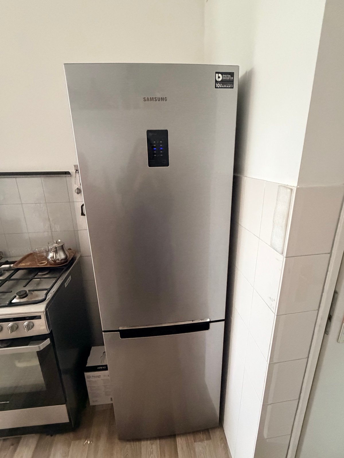 Samsung No Frost Koelkast met Vriezer - Zilver, Witgoed en Apparatuur, Koelkasten en IJskasten, Ophalen, 200 liter of meer, Met aparte vriezer