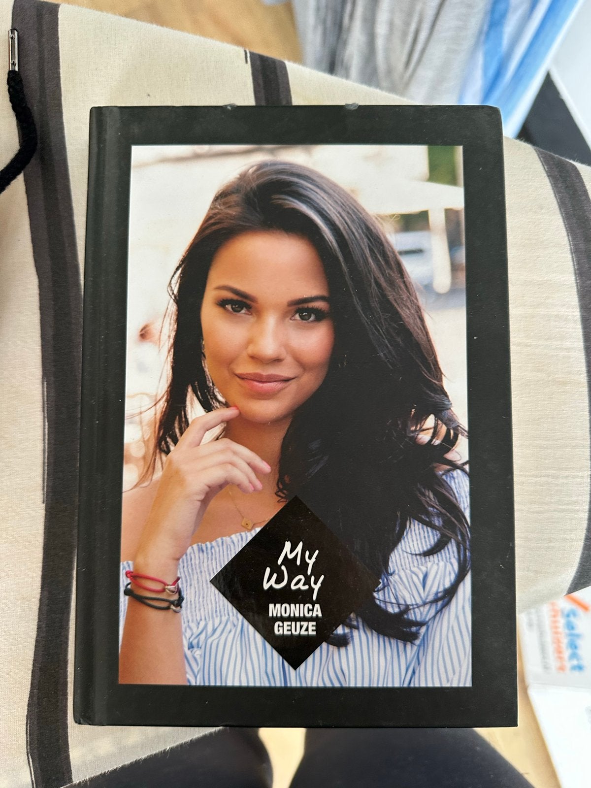 My Way - Monica Geuze (Boek), Ophalen, Zo goed als nieuw, Overige