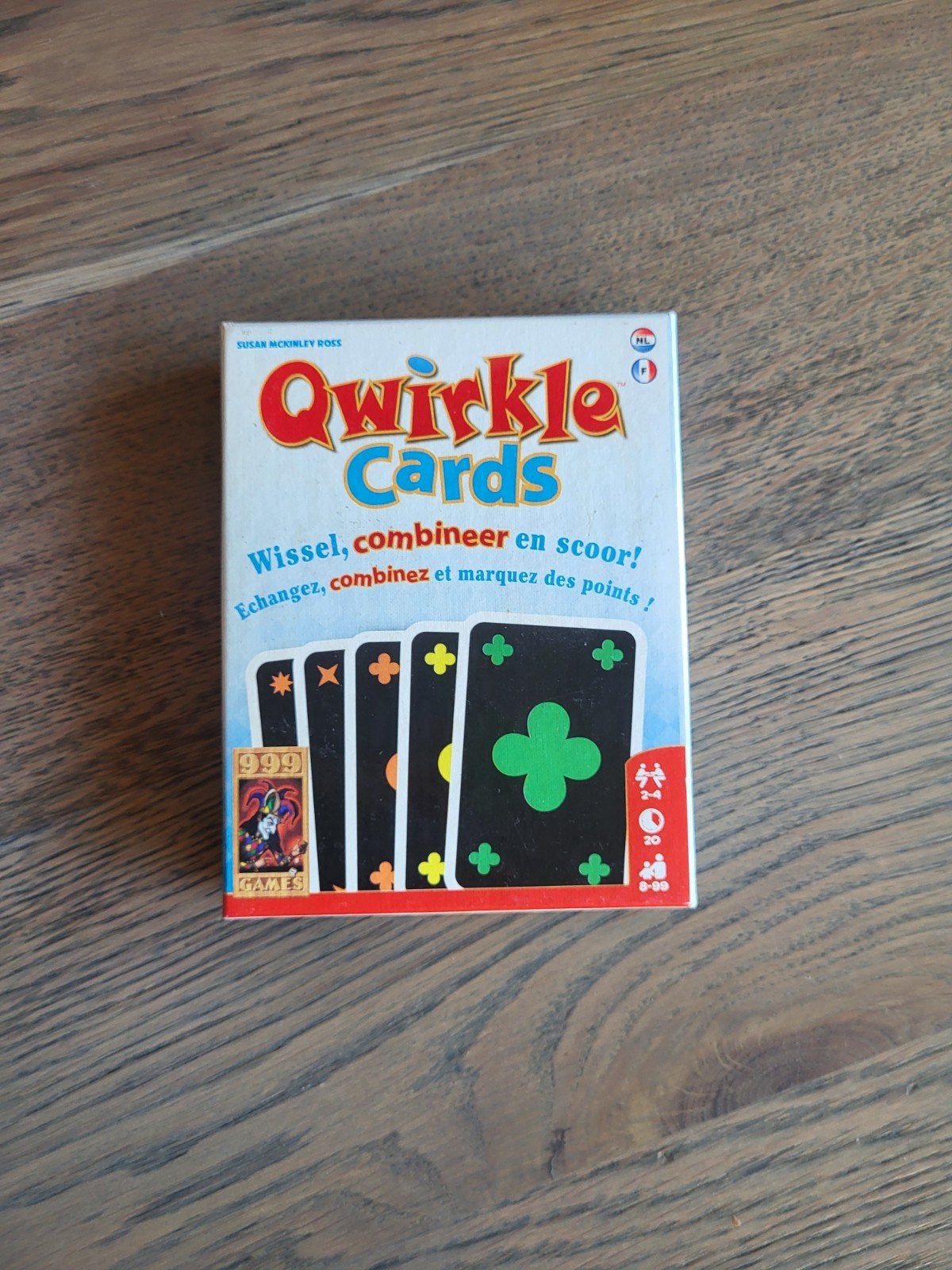 Qwirkle Cards, Drie of vier spelers, Ophalen of Verzenden, Zo goed als nieuw, 999 Games