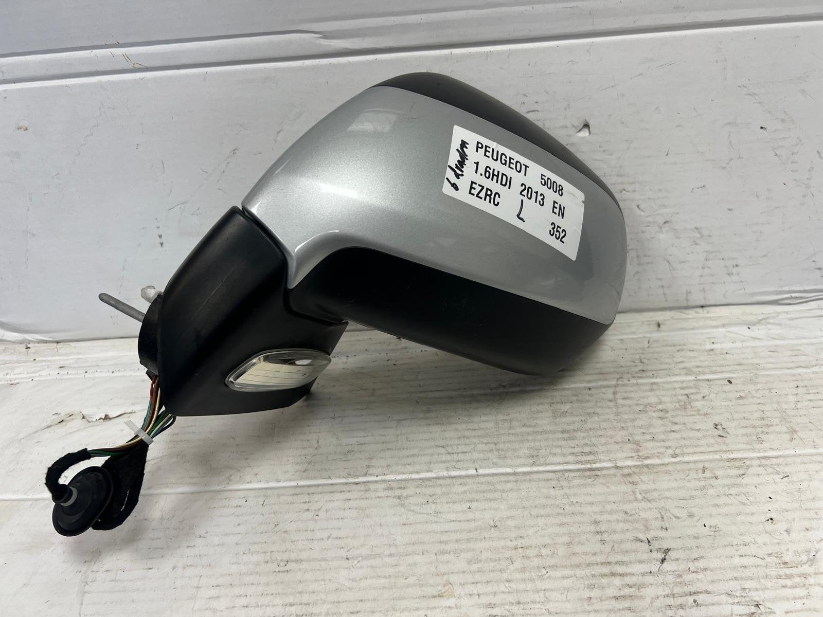 Peugeot 5008 EZRC Zilver Buitenspiegel Links 2009-2017, Taurusavenue 1
2132 LS  Hoofddorp, NL, Gebruikt, Contact.group@renault.com