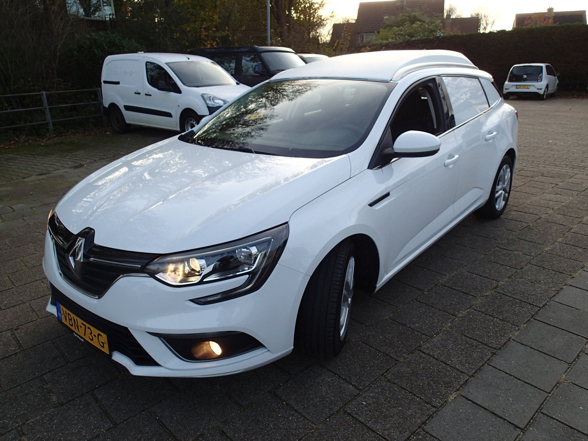 Renault Mégane RENAULT 1.5DCI VOORZIEN VAN ARCO+CRUISE + NA, Gebruikt, 4 cilinders, Met garantie (alle), Renault