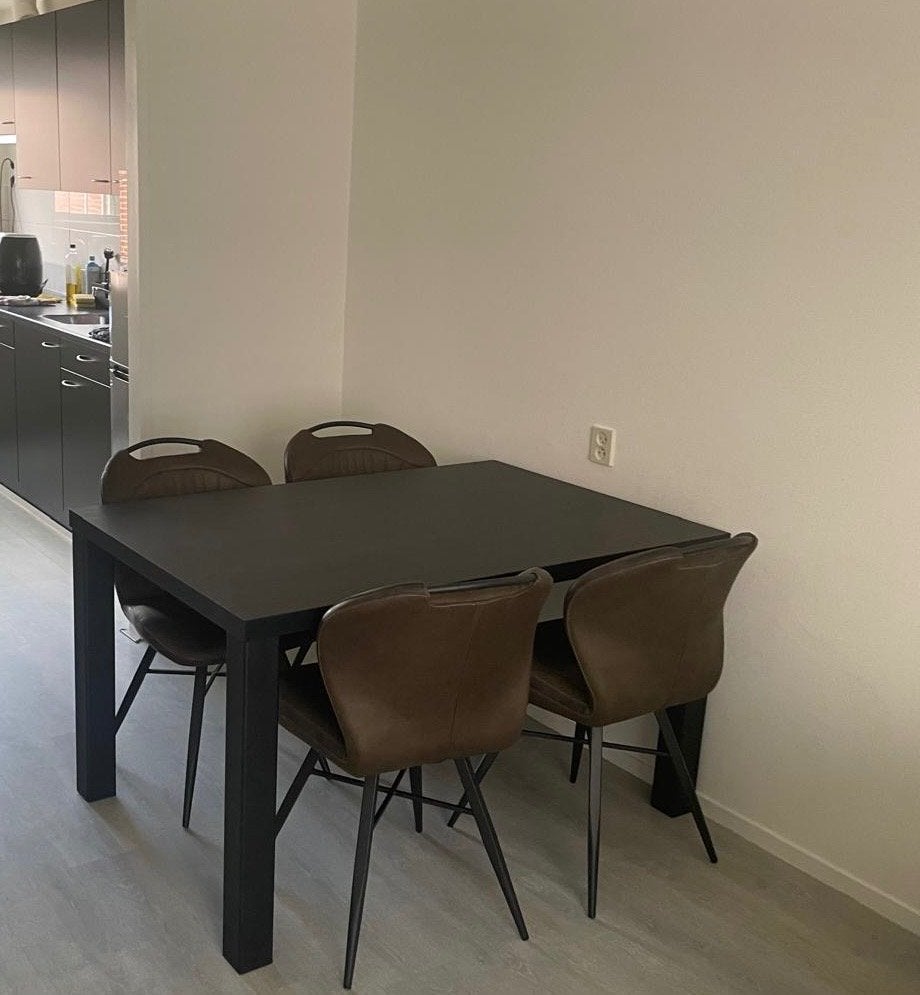 Tafel + 4 stoelen nieuw, Ophalen, 100 tot 150 cm, Nieuw, 50 tot 100 cm