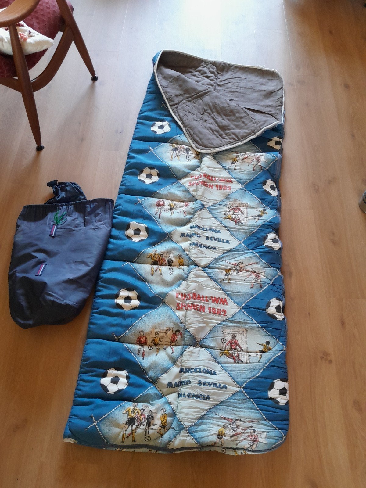 Slaapzak 185x 68 cm in zak, Caravans en Kamperen, Ophalen of Verzenden