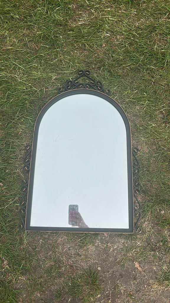 Brocante spiegel staal zwart, Huis en Inrichting, Woonaccessoires | Spiegels, Ophalen, Minder dan 50 cm, Zo goed als nieuw, Minder dan 100 cm