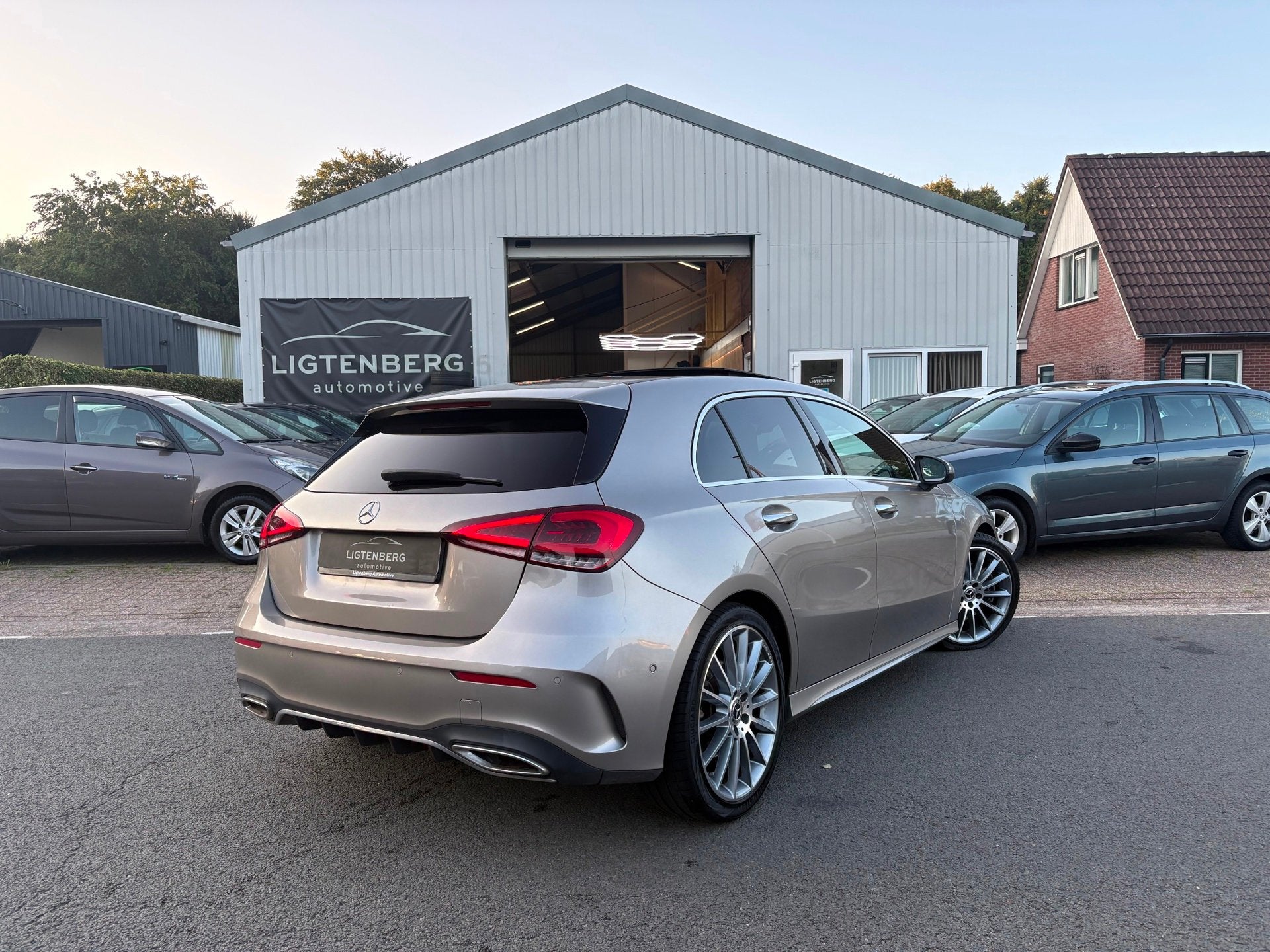 Mercedes-Benz A-klasse 220 Launch Edition Premium, Auto's, Mercedes-Benz, Gebruikt, Euro 6, 1600 kg, 725 kg