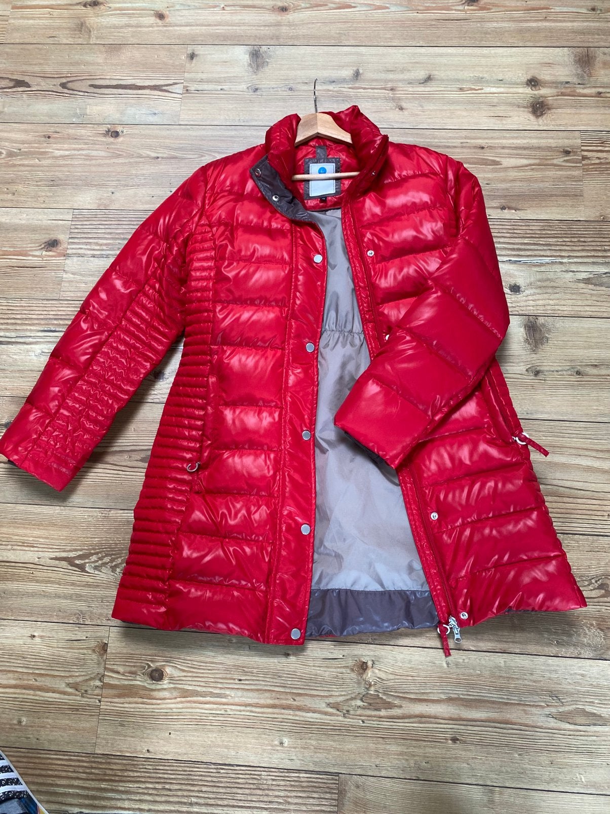 Luhta halflange rode winterjas maat 40, Kleding | Dames, Jassen | Winter, Ophalen of Verzenden, Zo goed als nieuw, Maat 38/40 (M)