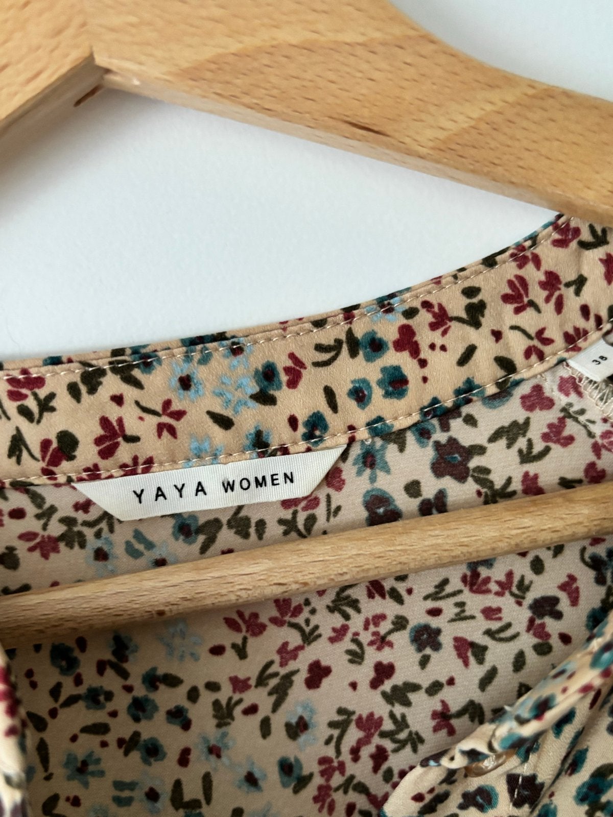 YAYA Women Blouse met bloemenprint - Maat 38/40 (M), Kleding | Dames, Blouses en Tunieken, Ophalen of Verzenden, Zo goed als nieuw