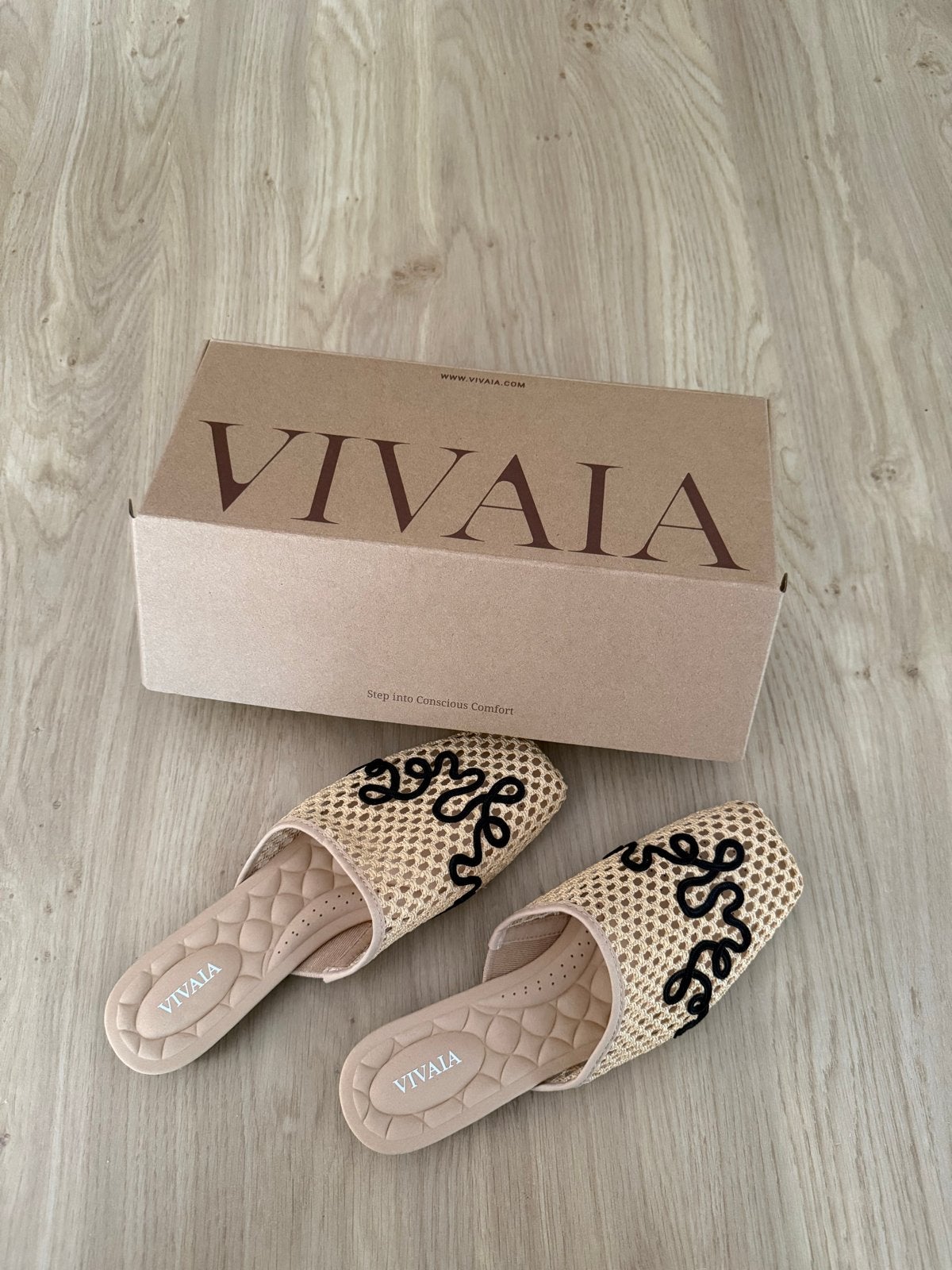 VIVAIA Maura sandalen Natural/Black EU 38 (nieuw), Verzenden, Zo goed als nieuw, Overige kleuren, Sandalen of Muiltjes