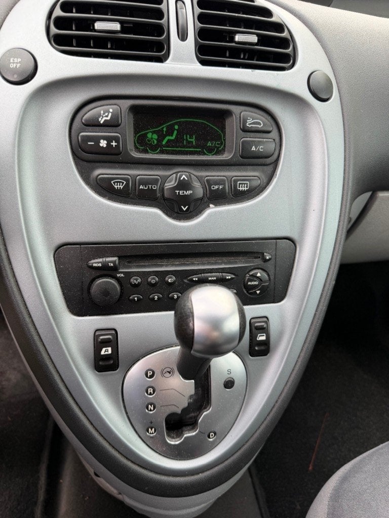 Citroen XSARA PICASSO 2.0i-16V Caractère CLIMA LMV NETTE AU, Auto's, Citroën, 136 pk, 4 cilinders, 700 kg, Origineel Nederlands