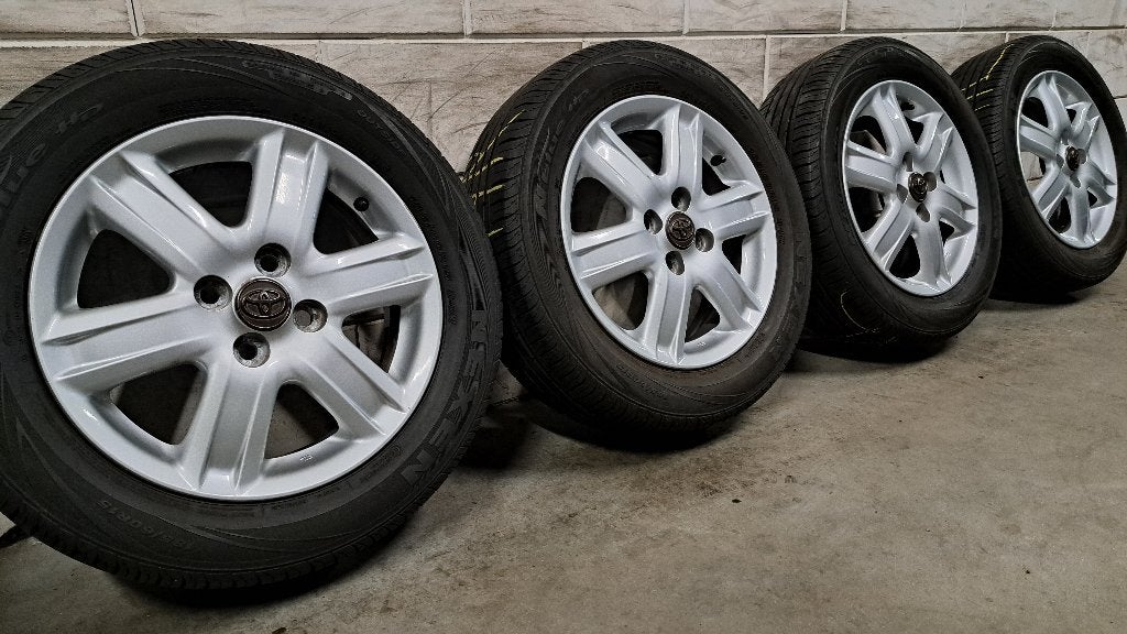 Lichtmetalen velgen Toyota IQ Yaris Splash Baleno 185/60/15, Gebruikt, 15 inch, Banden en Velgen, Personenwagen
