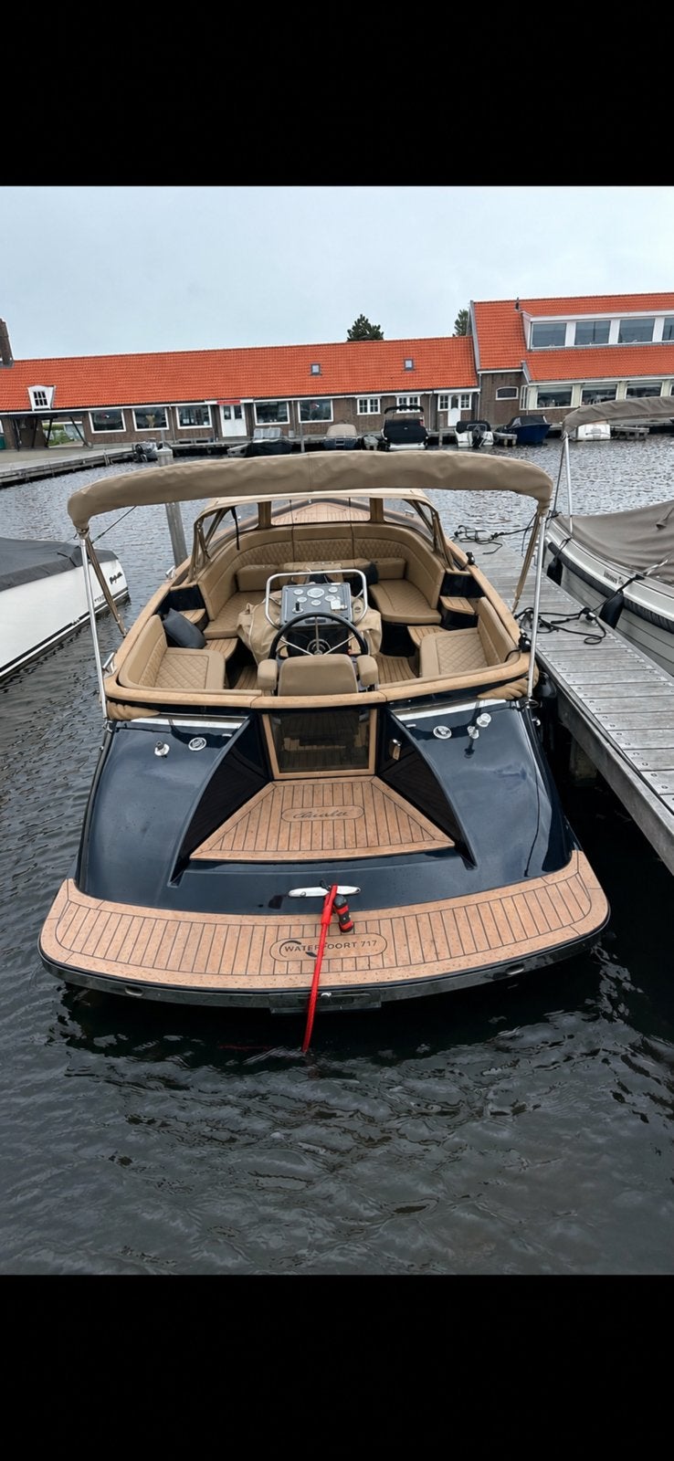2024 Waterspoor 717 Aviator 50 vaaruren 52PK full options !, Carbon, Waterspoor, Diesel, Boegschroef