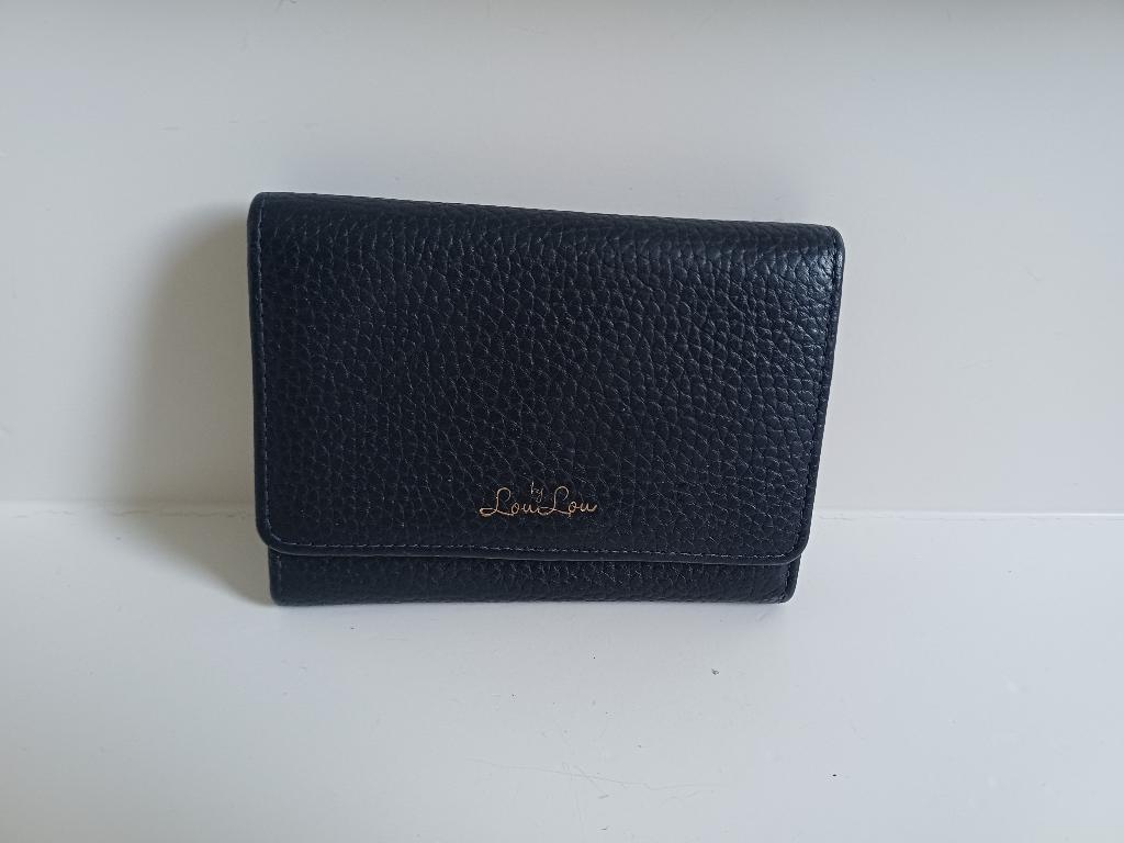 PORTEMONNEE LOU LOU LEER Z.G.A.N., Sieraden, Tassen en Uiterlijk, Portemonnees, Ophalen of Verzenden, Zo goed als nieuw, Blauw