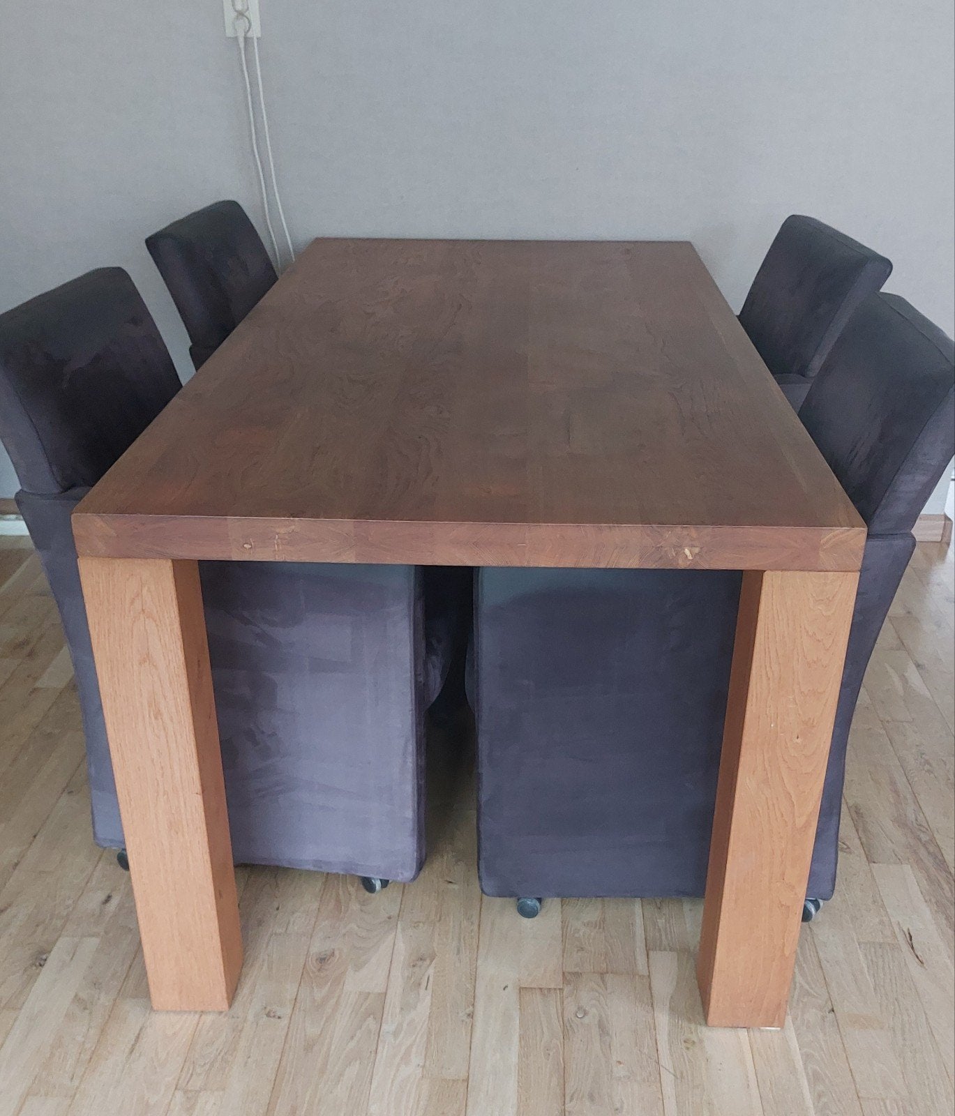 Te koop eikenhouten eettafel.Eventueel gratis stoelen erbij, Ophalen, Gebruikt, Eikenhout, 50 tot 100 cm