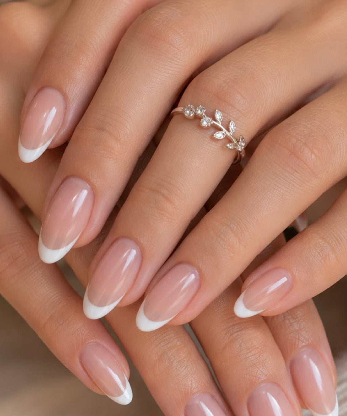 Model gezocht  voor verlenging met french manicure, Vacatures, Variabele uren, Overige niveaus, Starter, Overige vormen