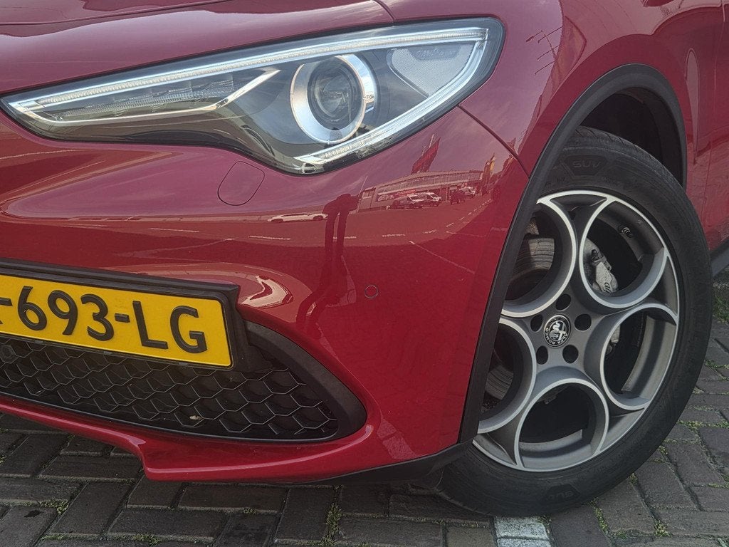 Alfa Romeo Stelvio 2.0 200pk Automaat AWD Sprint | Apple-And, Automaat, 1995 cc, 1655 kg, Bedrijf