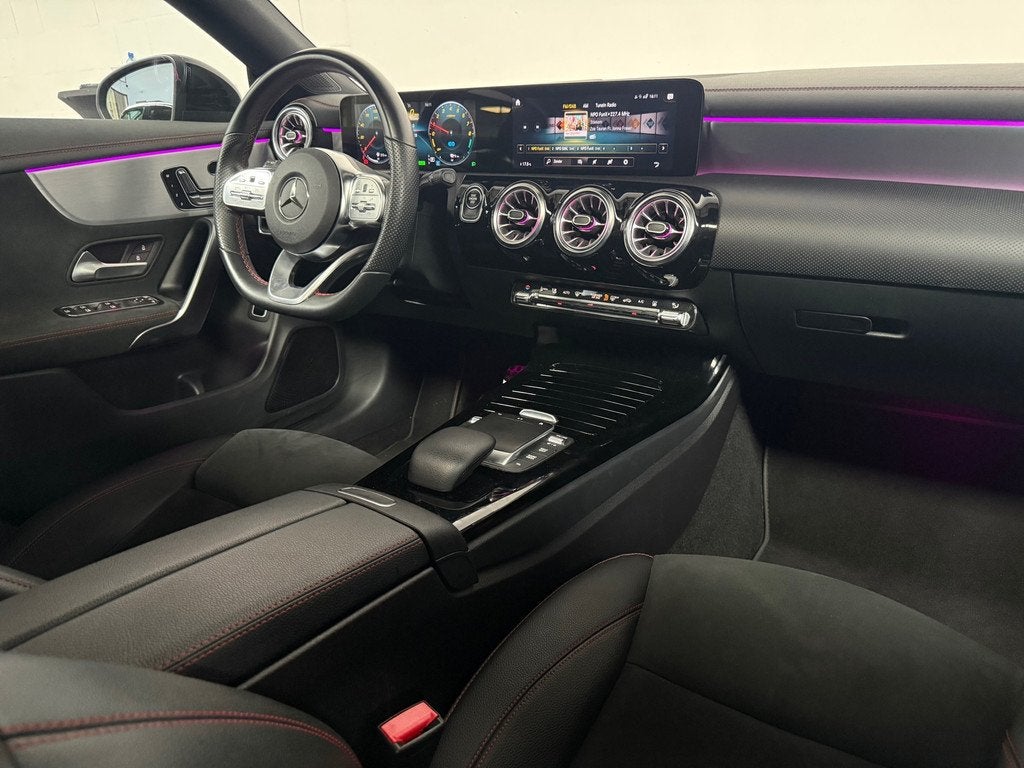 Mercedes-Benz CLA-klasse 250 e AMG Pano Memory Camera Sfeer, Auto's, CLA, Gebruikt, Zwart, 4 cilinders