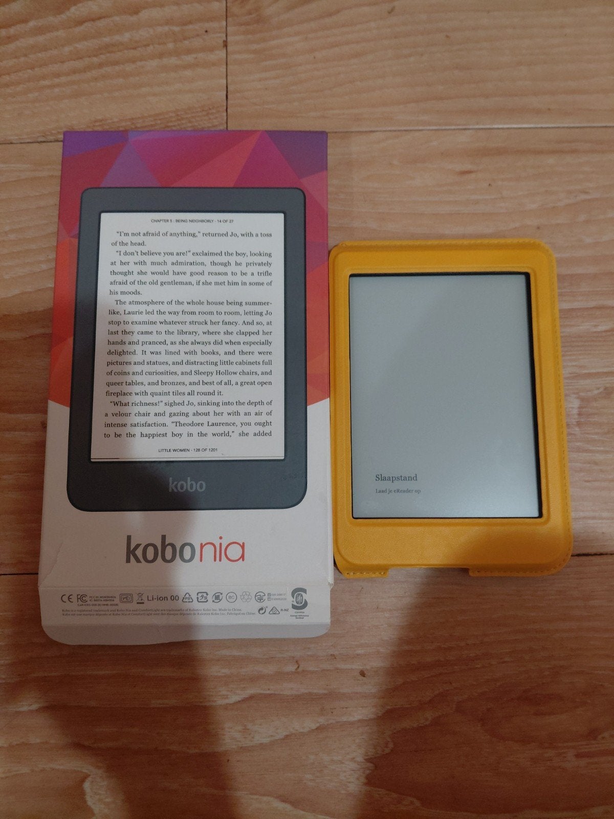 Kobo e-reader met geel hoesje, Gebruikt, Kobo, 8 GB, Verzenden
