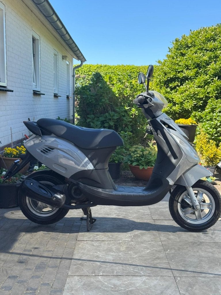 ️Piaggio zip 2 takt 50cc SP-Line Nardo Grijs nieuwstaat️, Fietsen en Brommers, Scooters | Piaggio, Niet ingevuld, Niet ingevuld