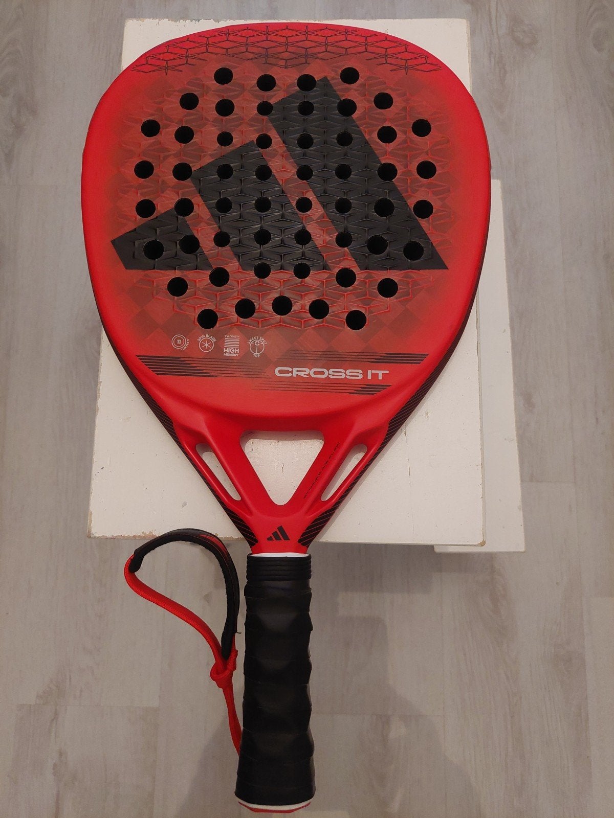 Adidas Cross It Padel Racket met Hesacore Ondergrip, Ophalen, Gebruikt