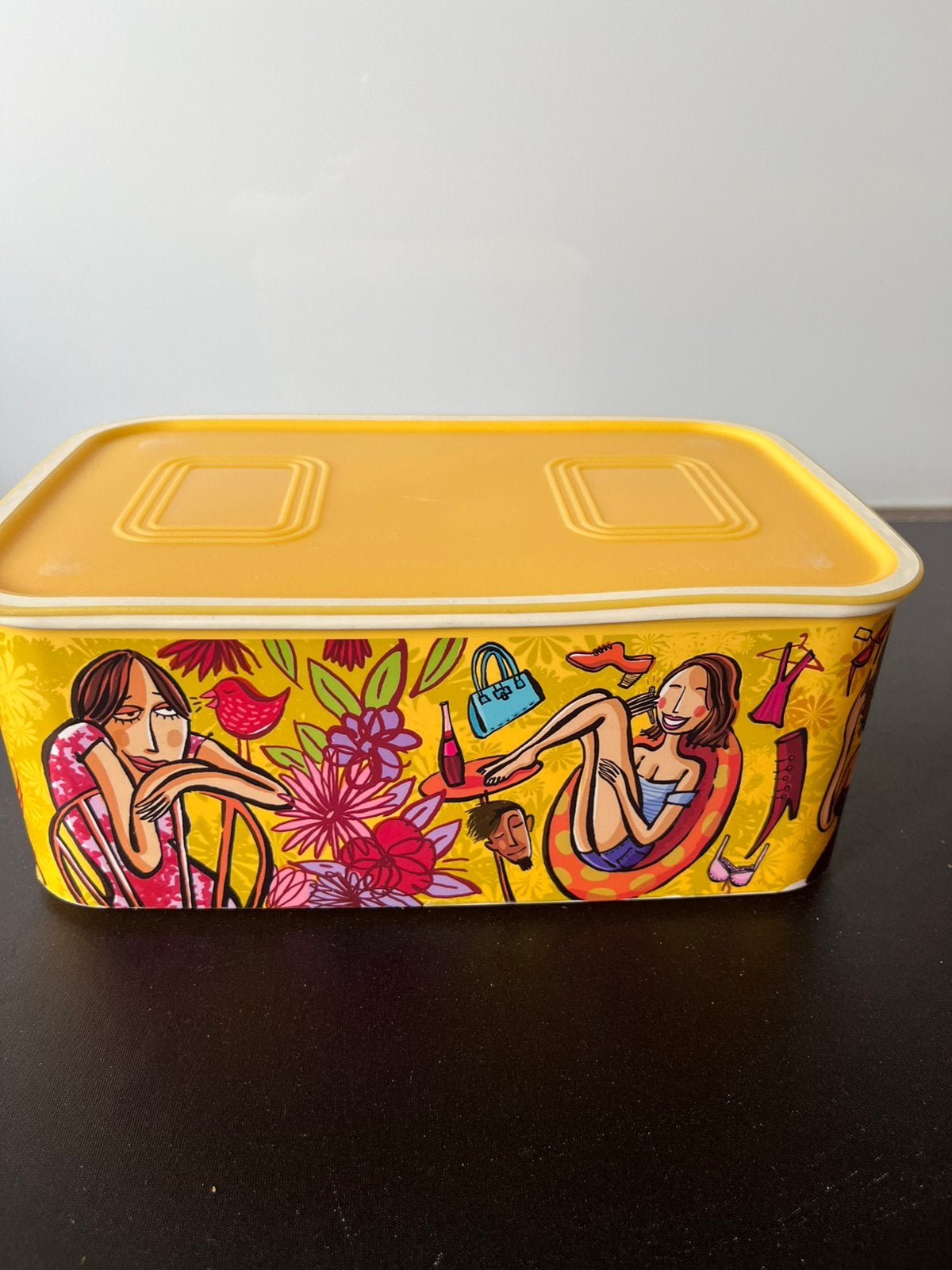 Leuke gele opberg trommel van Tupperware, Ophalen, Zo goed als nieuw
