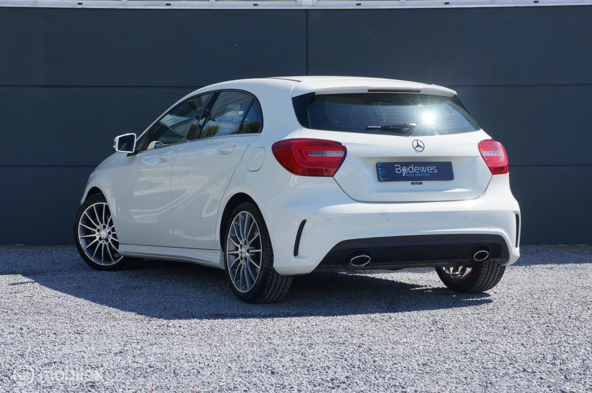 Mercedes Benz A-klasse A180 Prestige AMG Xenon Apple/Android, Voorwielaandrijving, Gebruikt, 4 cilinders, Handgeschakeld