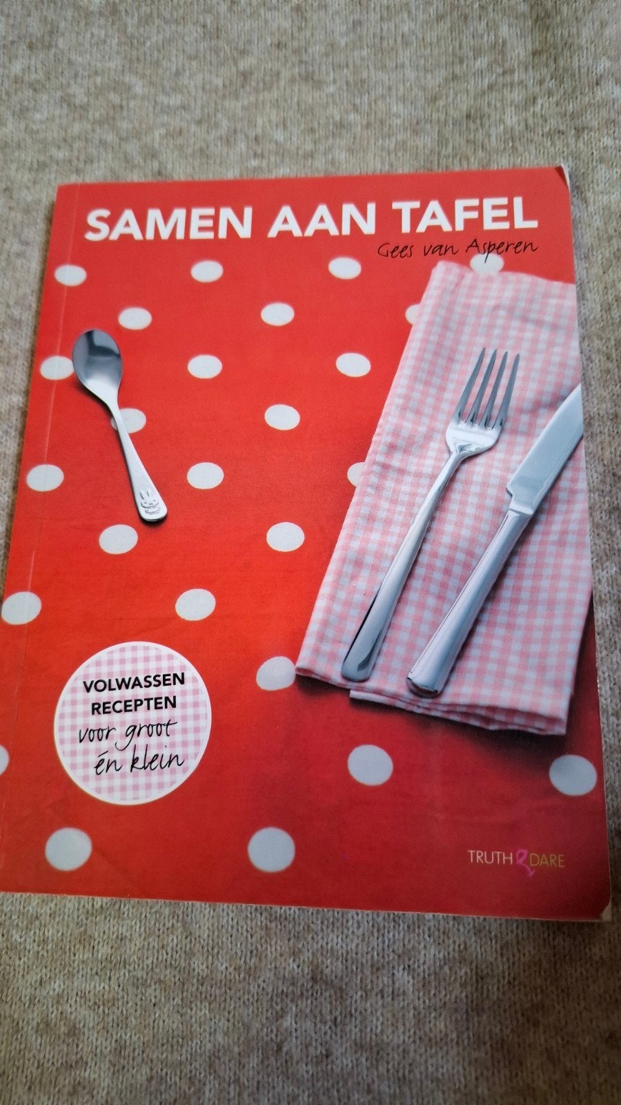 G. van Asperen - Samen aan tafel, Ophalen of Verzenden, Zo goed als nieuw, G. van Asperen, Frankrijk