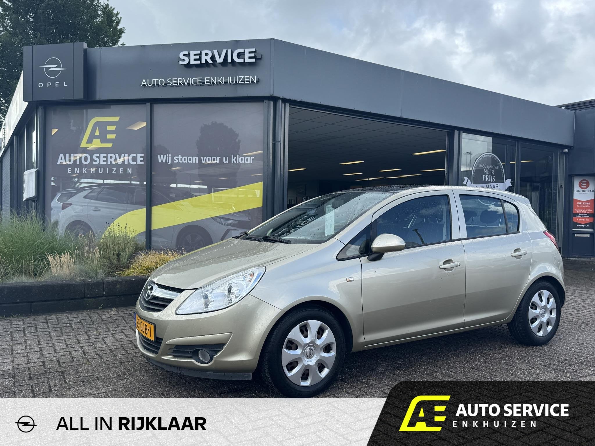 Opel Corsa 1.4-16V Enjoy, Auto's, Voorwielaandrijving, Gebruikt, 4 cilinders, Origineel Nederlands
