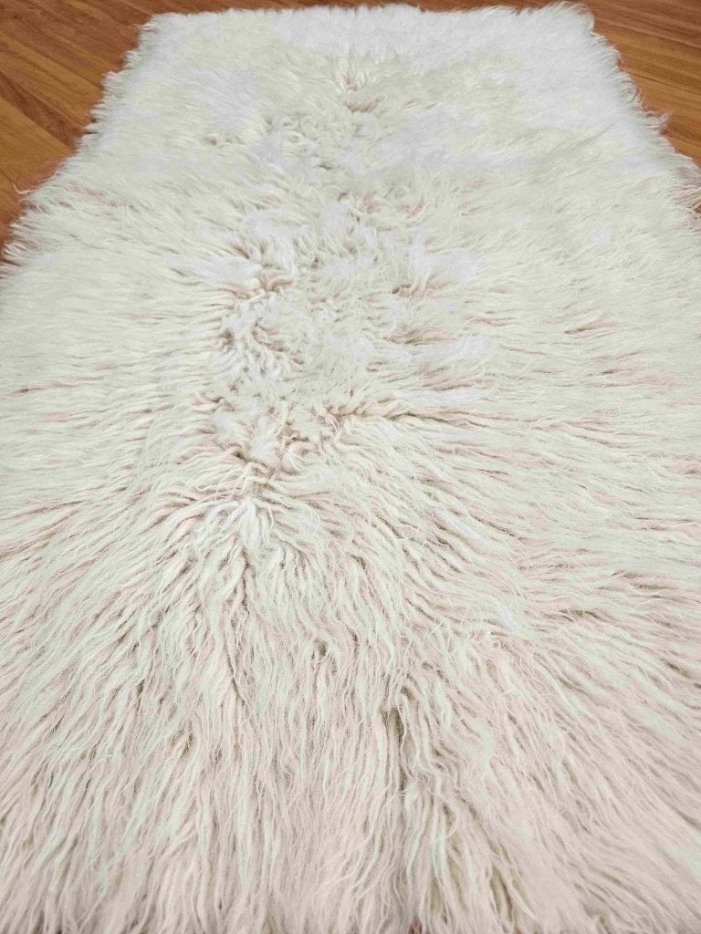 Wollen flokati kleed 140/70 cm, 100 tot 150 cm, Djt@dejuistetoon.eu, Zo goed als nieuw, Mon Plaisir 19, Etten-Leur, Netherlands
