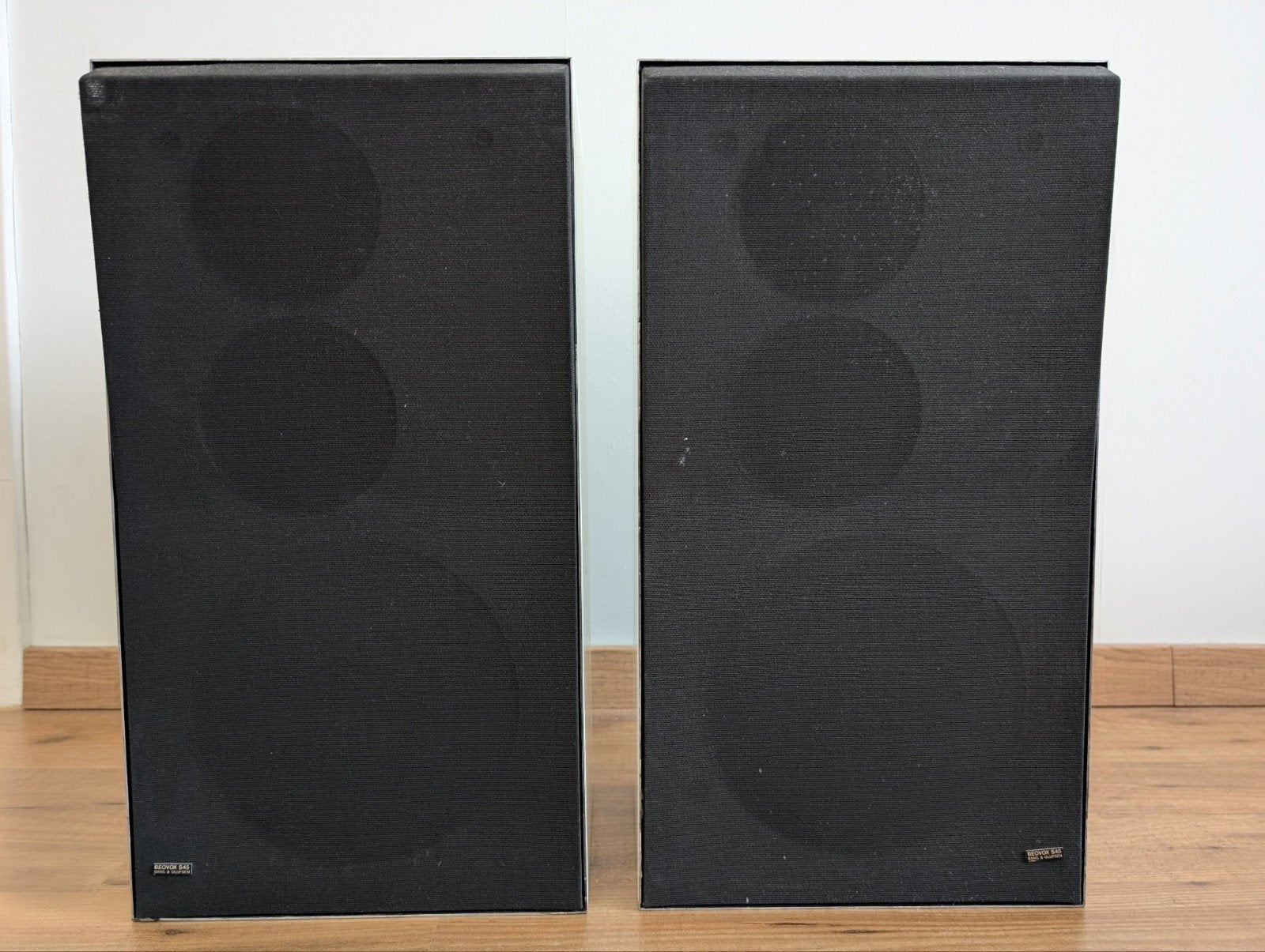Bang & Olufsen Beovox S45-2 Speakerset - Vintage Geluid — Bang