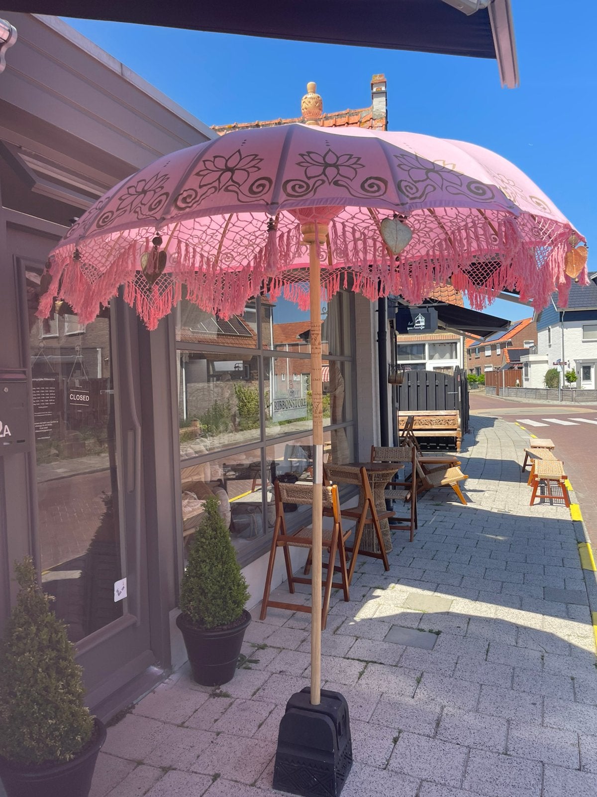 Balinese parasol handgemaakt, Tuin en Terras, Parasols, Schoolstraat2a sint Annaland, Nieuw, 1 tot 2 meter, Ribbonstore@gmail.com