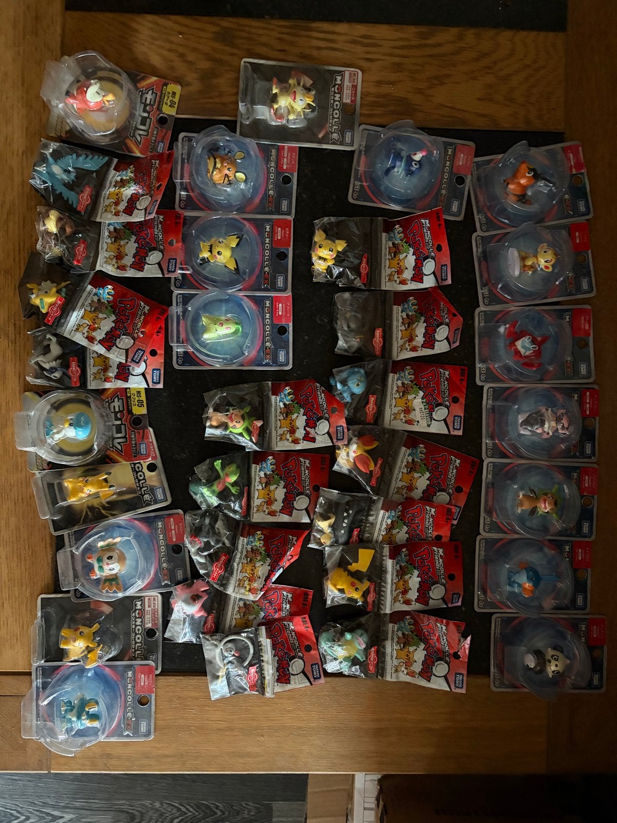 Takara Tomy Pokémon Figuren - Lot van 284 sealed pokemon, Ophalen, Nieuw