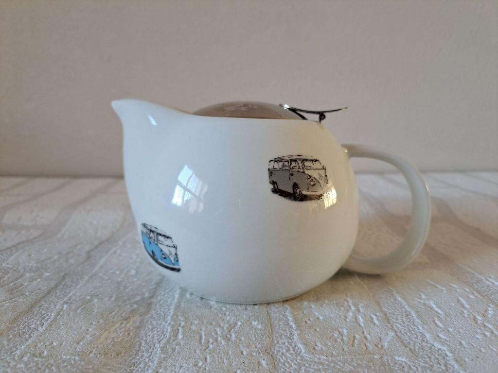 Theepot met zeef, Volkswagen bus, porselein 17x12x10cm, Overige typen, Nieuw, Ophalen of Verzenden, Overige stijlen