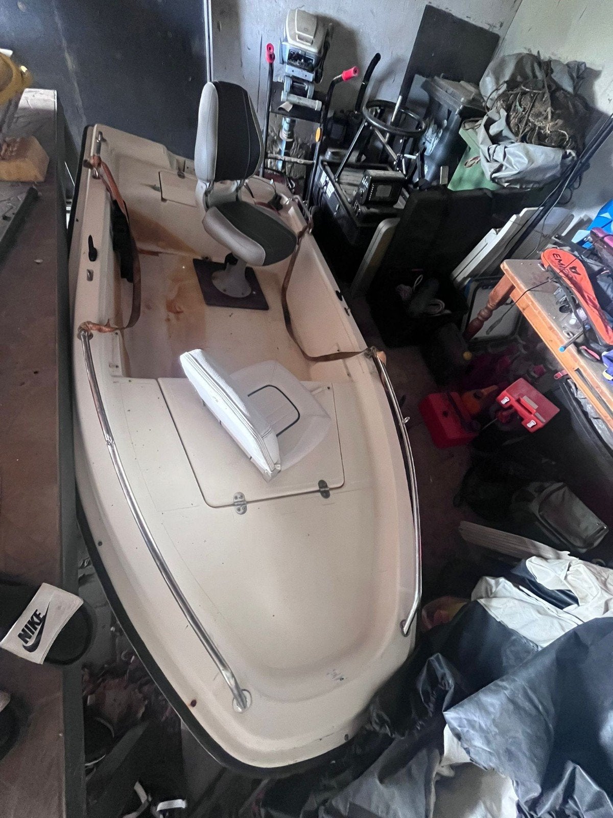 Visbootje zonder motor, Ophalen, Gebruikt