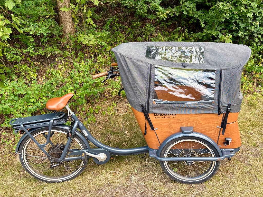 Electrische bakfiets met accessoires, Zo goed als nieuw, 2 kinderen, Elektrisch, Trommelrem